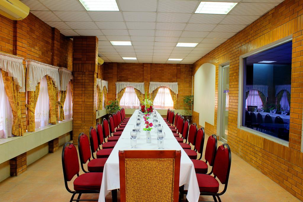 Hotel Bon Vivant Dakka Dış mekan fotoğraf